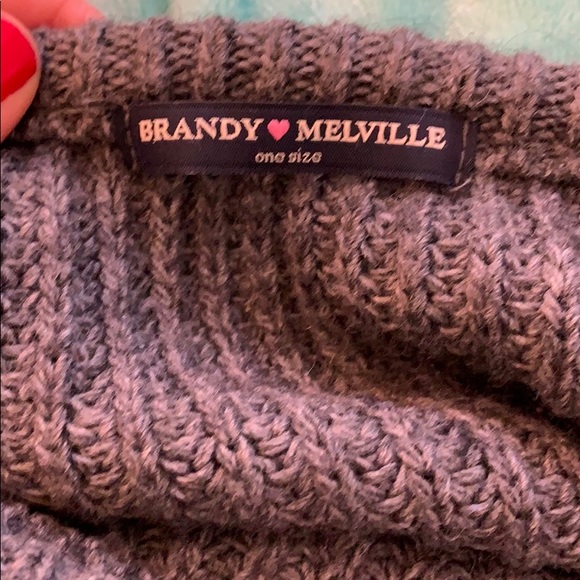 Brandy Melville Grey sweater - Picture 3 of 3